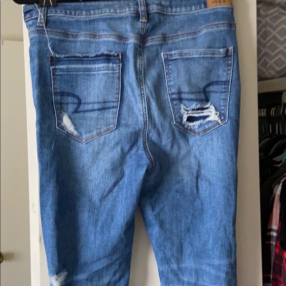 Distressed American Eagle Mid wash Jeans - Picture 5 of 6